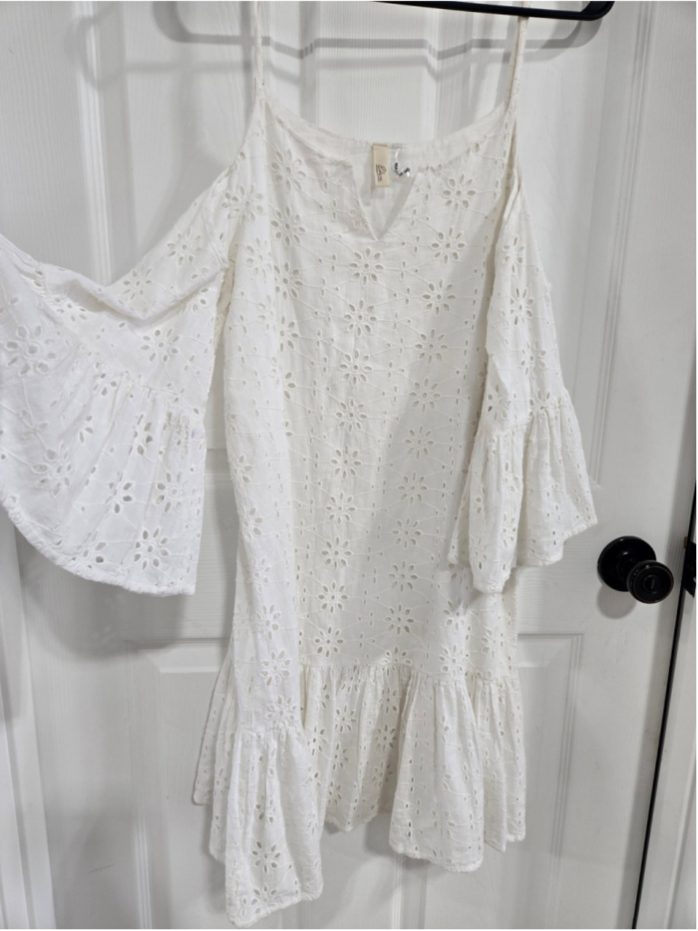 Women's Elan White Eyelet Cold Shoulder Mini Dress Size M